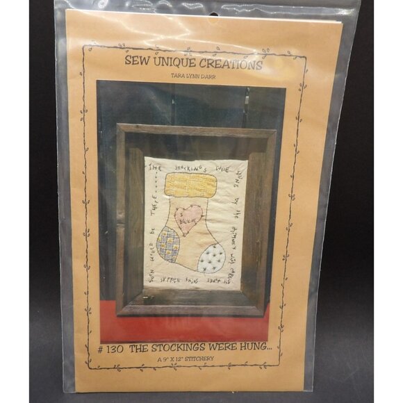 Sew Unique Creations Tara Lynn Darr #130 "Stockings Were Hung" 9" x 12" Stitcher - Picture 2 of 3